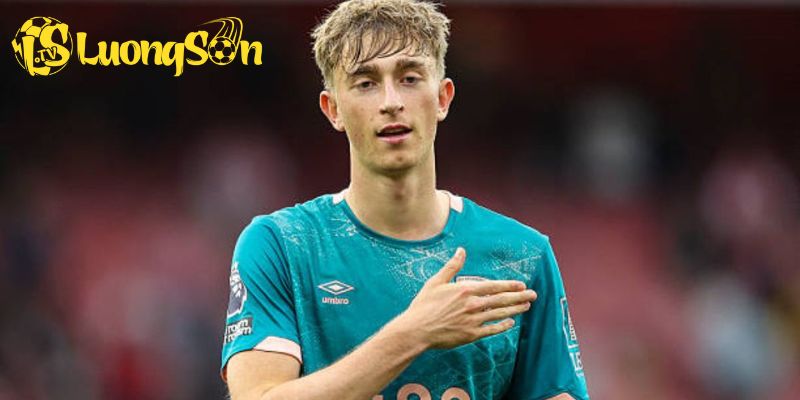 Lý do Arsenal theo đuổi tranh giành Dean Huijsen